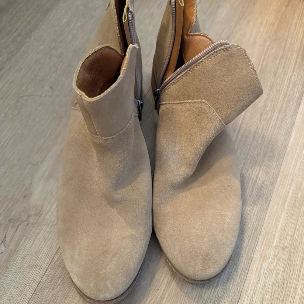 Lucky Brand Beige Suede Ankle Booties